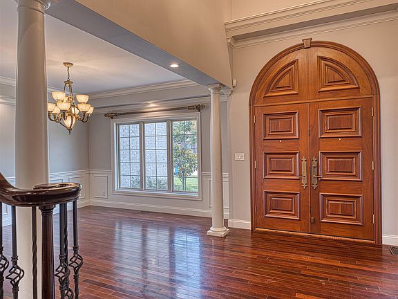 3rd image of 2500 Oak Bend Pl