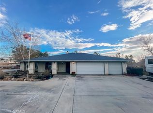 19255 Red Feather Rd, Apple Valley, CA 92307