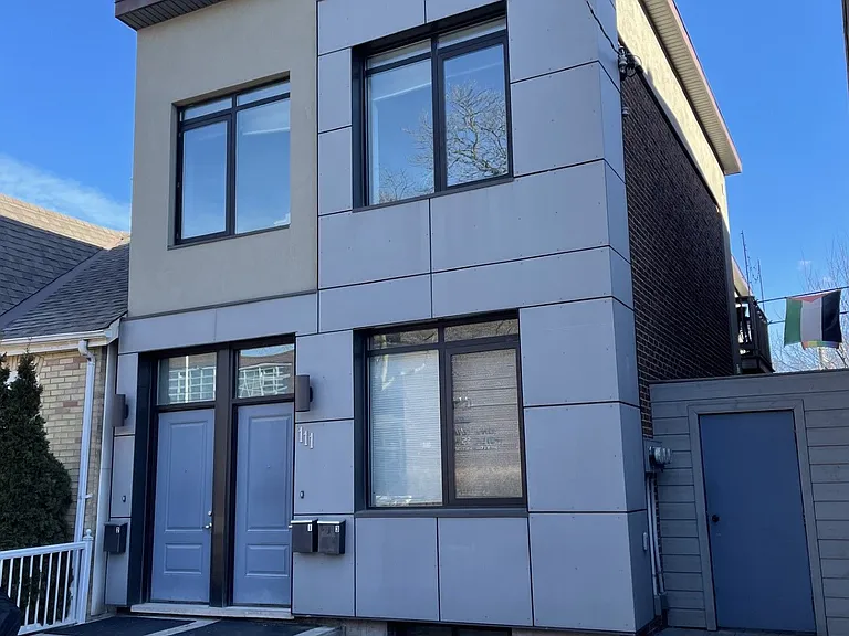 111 Lippincott St #MAIN — Photo 1