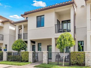 4675 NW 83rd Path, Doral, FL 33166