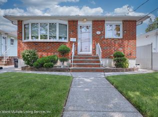 241 Naughton Ave, Staten Island, NY 10305