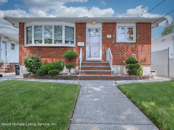 241 Naughton Ave, Staten Island, NY 10305