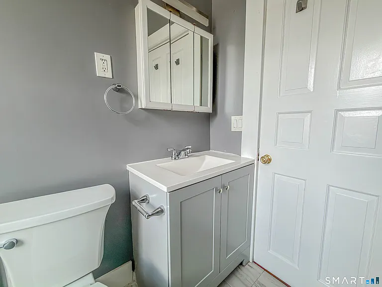 15 Elmwood Ave #3 — Photo 7