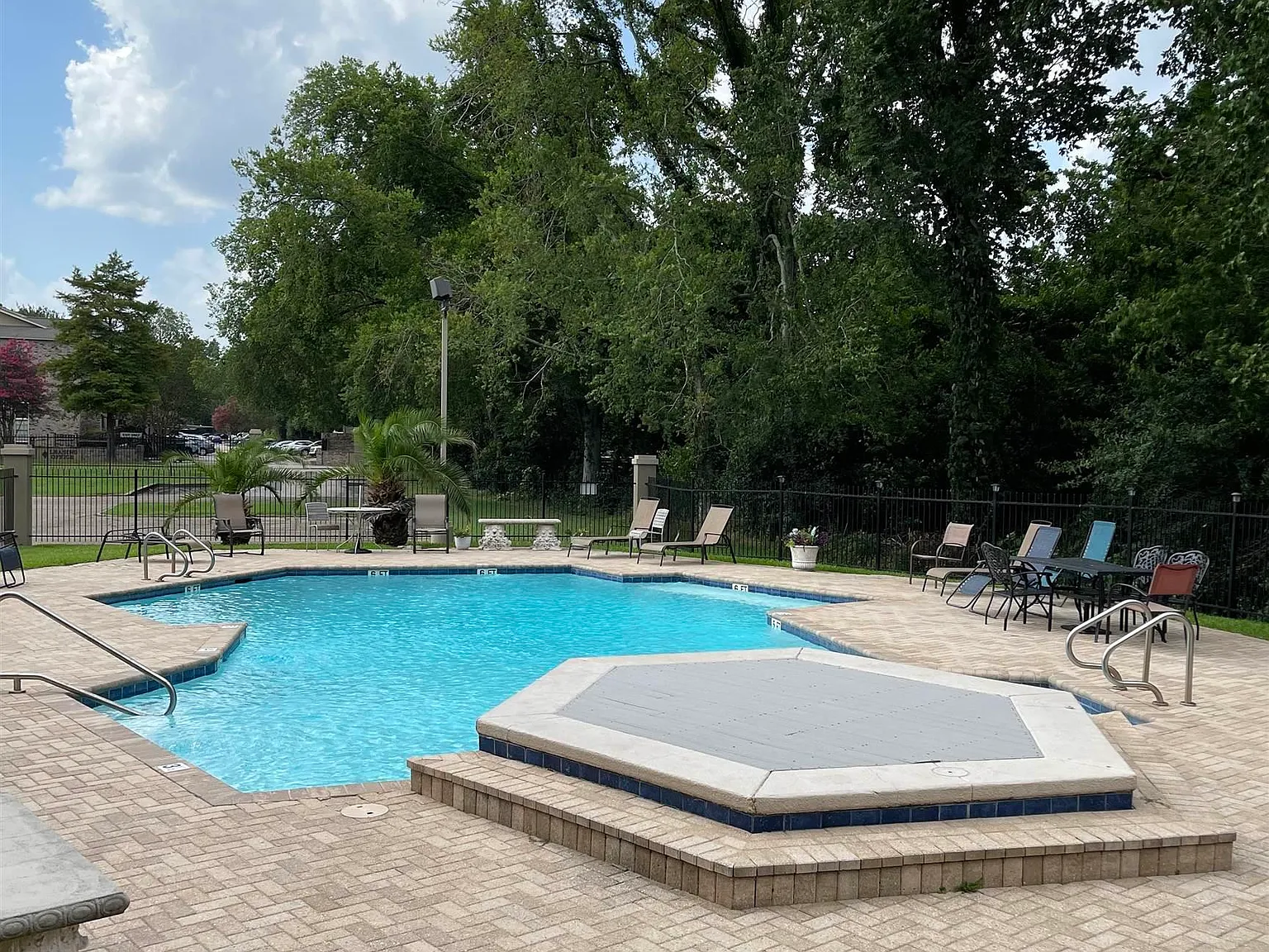 1 bed, 780 sqft, $950 — Photo 4