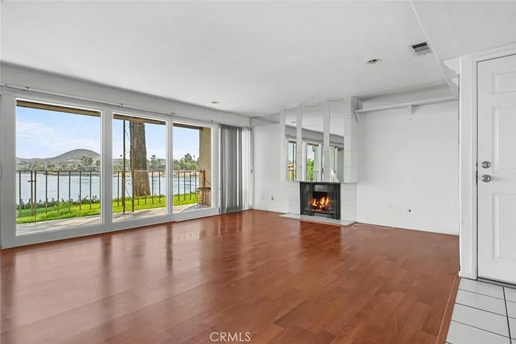 2 bed, 1252 sqft, $2,800 — Photo 3
