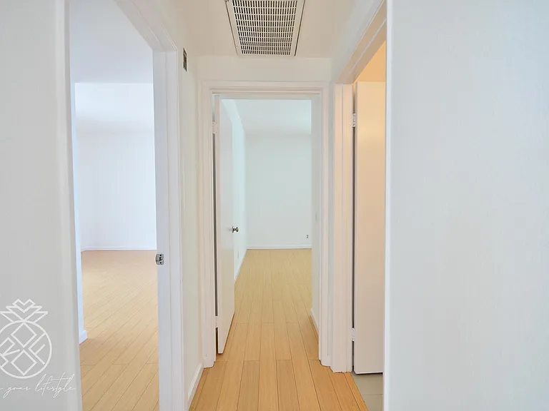 1727 Glendon Ave #104 — Photo 45