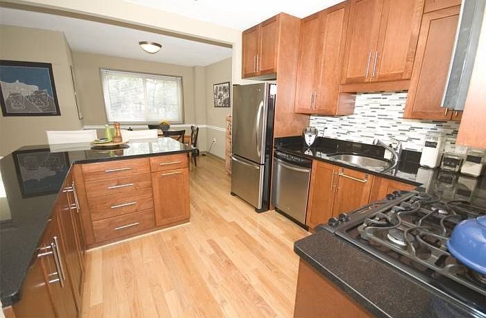 Granite counters 42