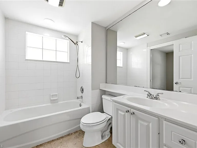 7821 Veronawalk Blvd — Photo 12