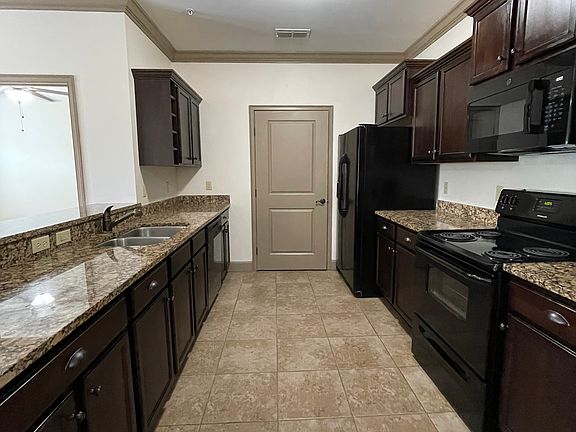 4th image of 1100 SW 6th Ave #9d6ccb062