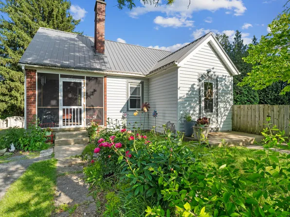 1113 S Main St, Du Bois, PA 15801