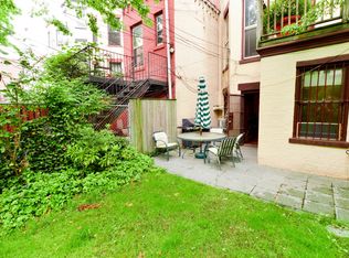 620 6th St APT 1, Brooklyn, NY 11215