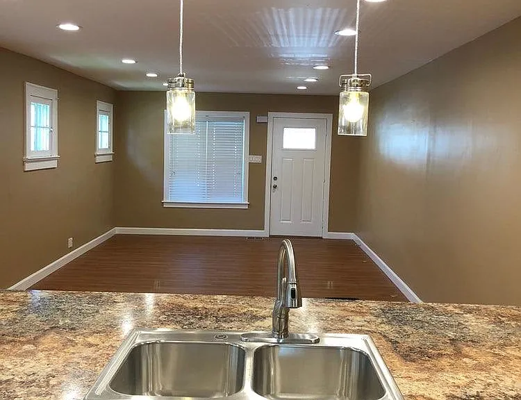844 N Dequincy St — Photo 4