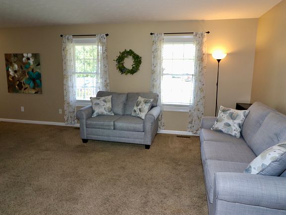 3rd image of 14 Belmont Pl W