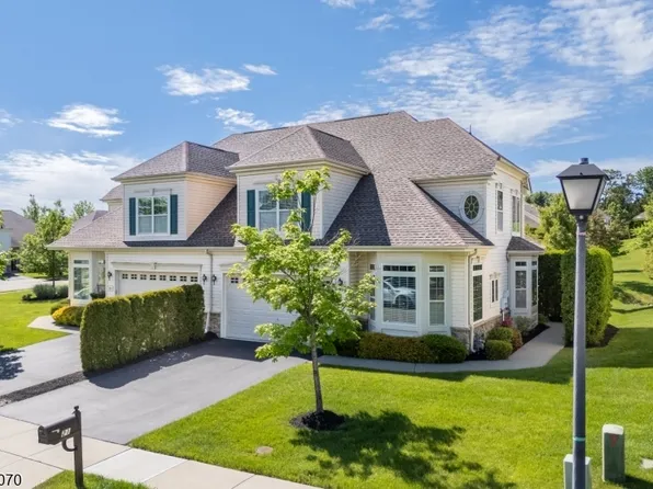 21 Sylvia St, Lopatcong Twp., NJ 08865