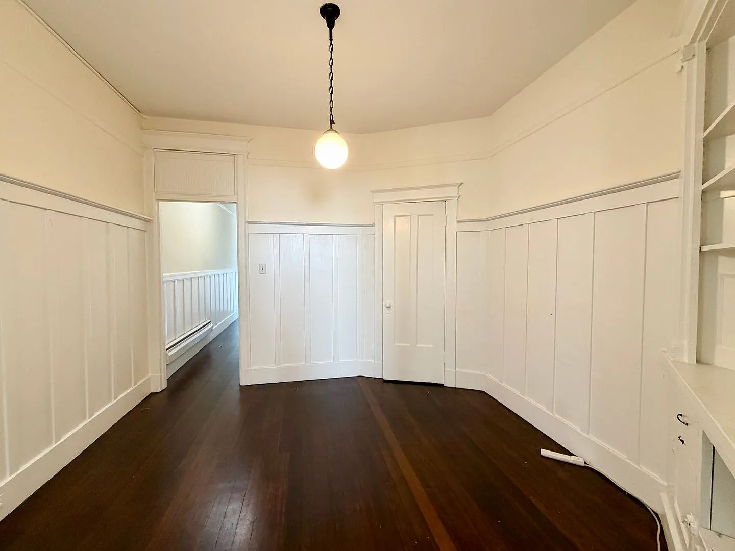 Bright & Spacious 1BR + Office in SOMA — Photo 4