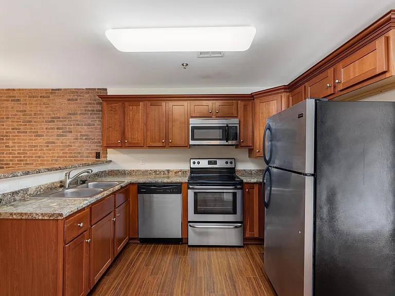 Paxton Place/Olde Towne Lofts — Photo 28