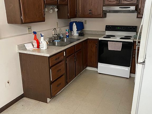 2nd image of 1100 Northland Dr APT 4