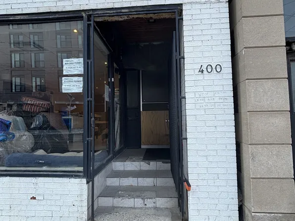 400 Parliament St, Toronto, ON M5A 2Z7