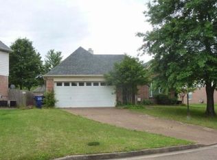 9977 Woodland Bend Dr, Arlington, TN 38002