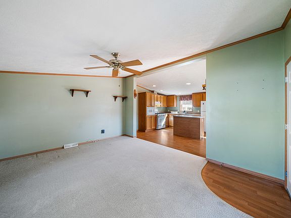 5th image of 780 Mallard Cir Unit A