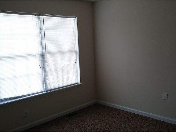 4th image of 109 Melissa Dr