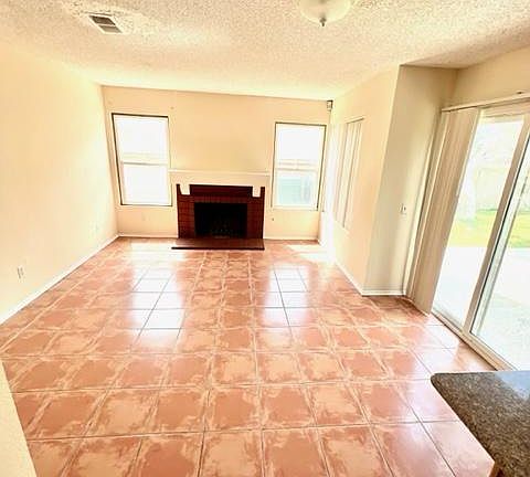 4th image of 3843 Yuba River Dr