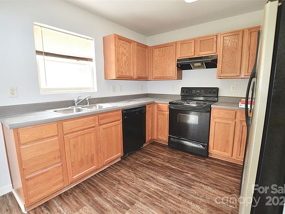 5th image of 14608 Arlandes Dr