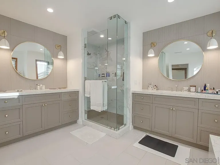 Primary Bath/Spa