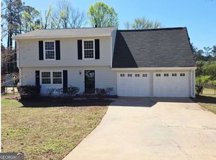 1266 Pixley Dr, Riverdale, GA