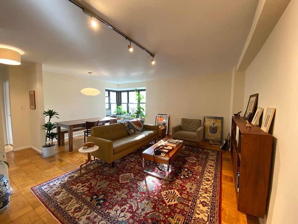 1st image of 415 Grand St APT E306