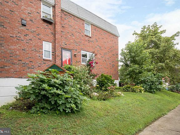 5th image of 11900 Barlow St