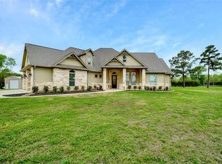 13100 Shepard Hill Rd, Willis, TX 77318