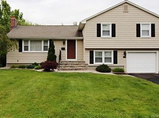 46 Ivy Ln, Wethersfield, CT 06109