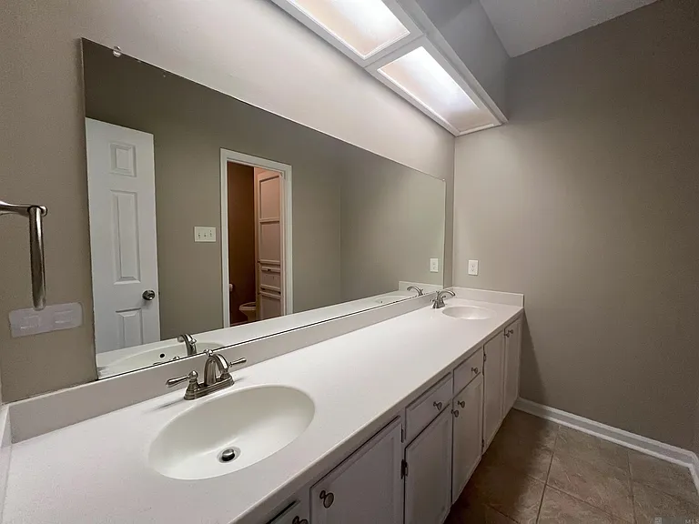 14011 Gattinburg Ave — Photo 22