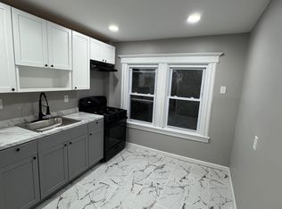 296 Chadwick Ave FLOOR 3, Newark, NJ 07112