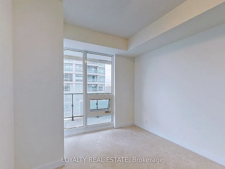 2221 Yonge St #1705 — Photo 21