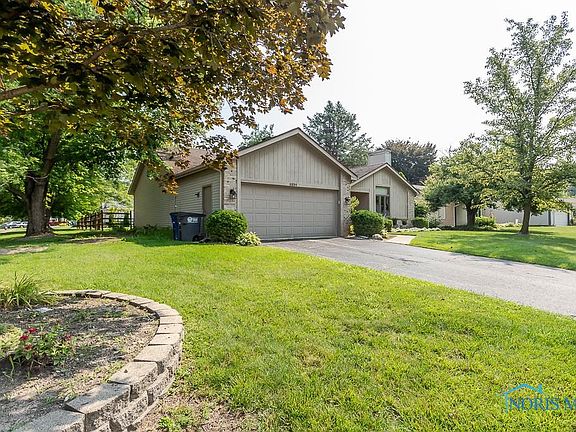 3rd image of 5520 Greenridge Dr
