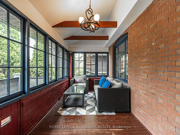 3rd image of 76 Highcroft Rd