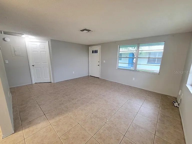 6445 Illinois Ave — Photo 2