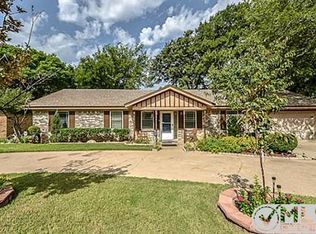 608 Eastcliff Dr, Euless, TX 76040