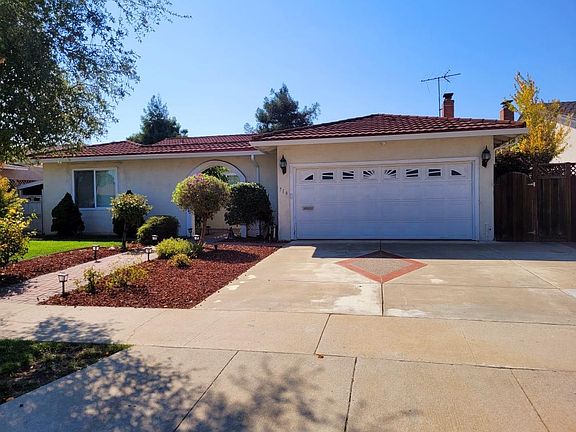 2nd image of 716 Los Huecos Dr