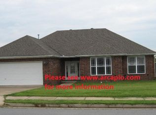 770 Reisling St, Centerton, AR 72719
