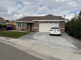 3146 W Penny Ln, Rialto, CA 92376