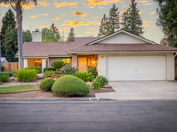 1750 E Deyoung Dr, Fresno, CA 93720