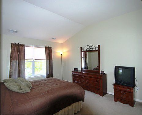 5th image of 808 Honeybrook Cir