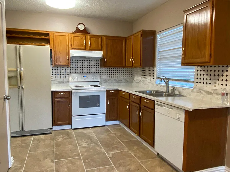 1522 Beach Ln — Photo 6