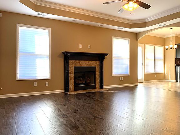 5th image of 932 Tanager Ct