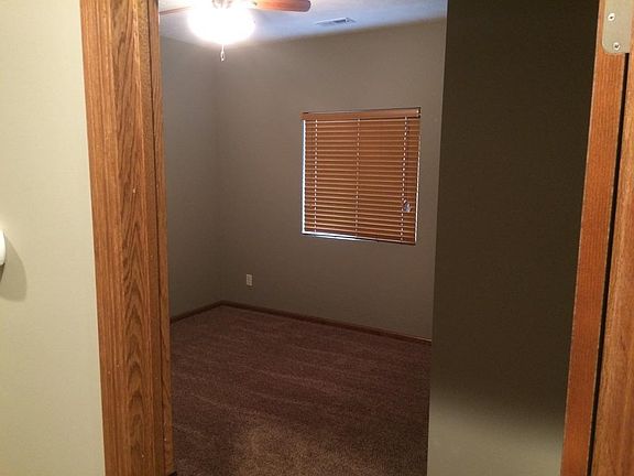 2nd image of 1822 Avenue G APT A