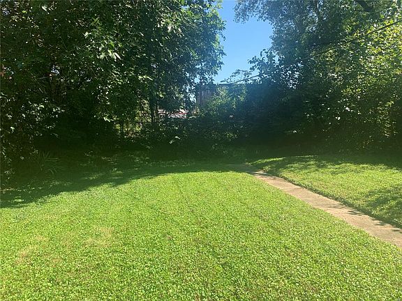 3rd image of 4116 N 22nd St