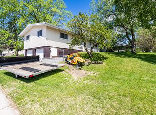 1301 Rosewood Trl, Onalaska, WI 54650